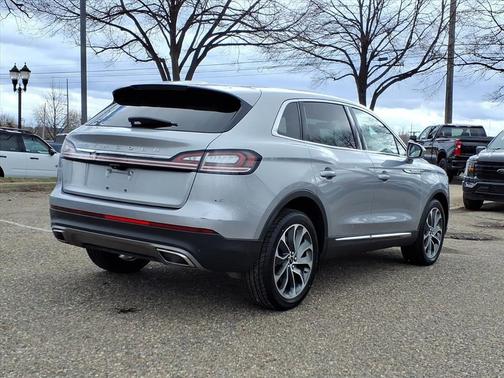 2022 Lincoln Nautilus Reserve