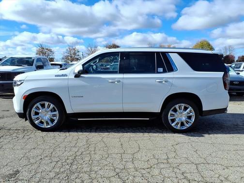 2023 Chevrolet Tahoe 4WD High Country