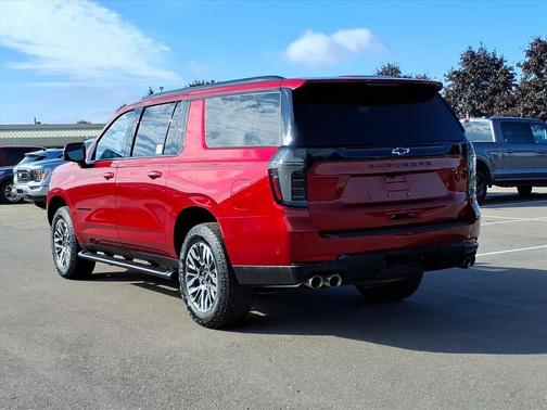 2025 Chevrolet Suburban 4WD Z71
