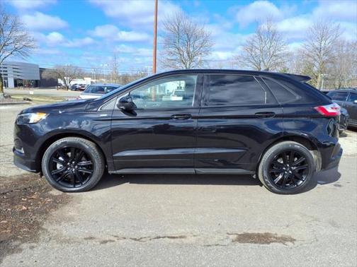 2022 Ford Edge ST Line