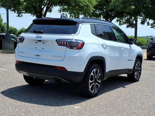Bright White Clearcoat 2022 Jeep Compass Limited