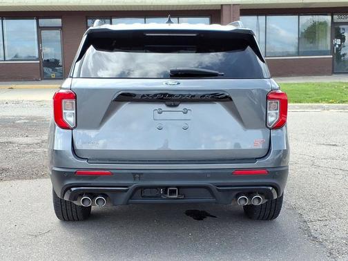 Carbonized Gray Metallic 2022 Ford Explorer ST