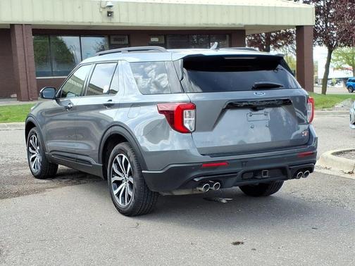 Carbonized Gray Metallic 2022 Ford Explorer ST