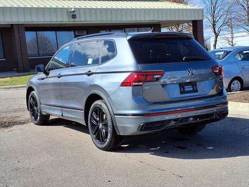2022 Volkswagen Tiguan 2.0T SE R-Line Black 4MOTION