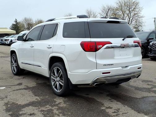 White Frost Tricoat 2019 GMC Acadia Denali