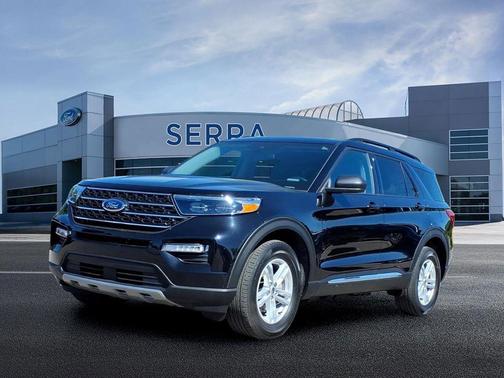 Agate Black Metallic 2023 Ford Explorer XLT