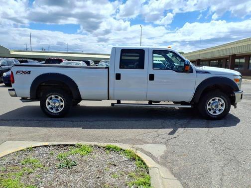 Oxford White 2016 Ford F-250 XLT