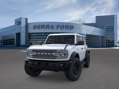 Oxford White 2026 Ford Bronco Badlands