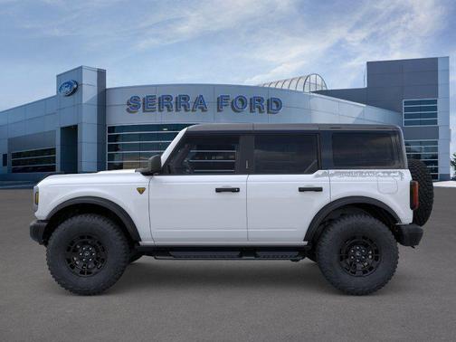 Oxford White 2026 Ford Bronco Badlands