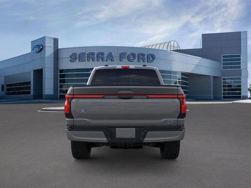 2025 Ford F-150 Lightning Platinum