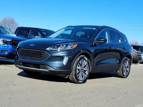 2022 Ford Escape Titanium