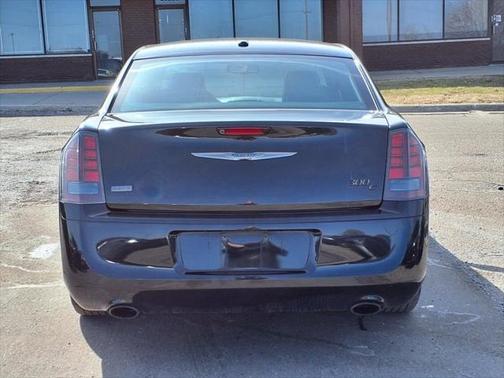 2014 Chrysler 300C John Varvatos Luxury