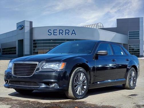 2014 Chrysler 300C John Varvatos Luxury