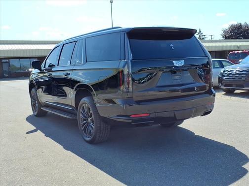2025 Cadillac Escalade ESV Sport