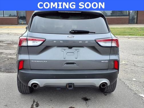 2022 Ford Escape Titanium