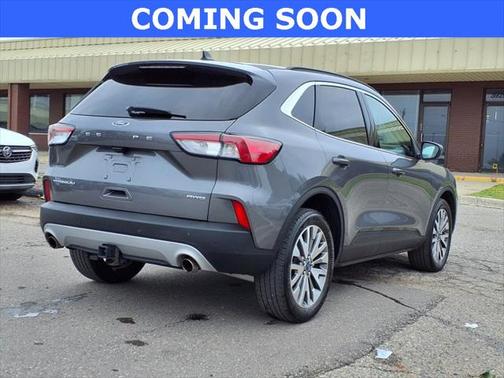2022 Ford Escape Titanium