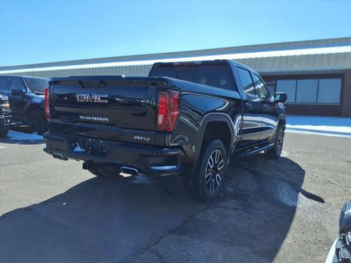 2022 GMC Sierra 1500 AT4