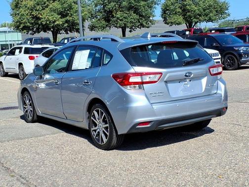 Ice Silver Metallic 2018 Subaru Impreza 2.0i Limited