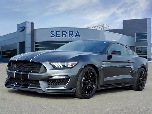 2016 Ford Shelby GT350 Base