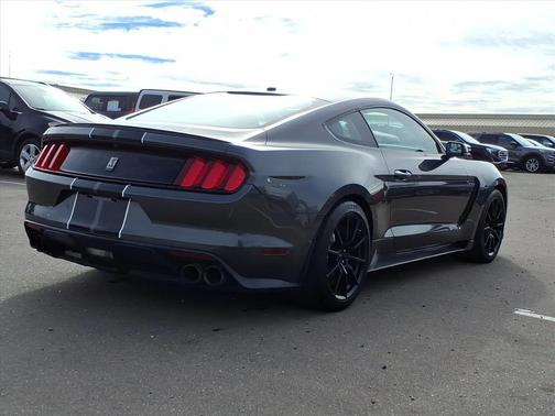 2016 Ford Shelby GT350 Base