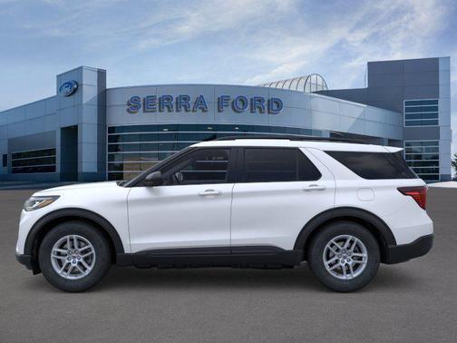 Star White Metallic Tri-Coat 2026 Ford Explorer Active