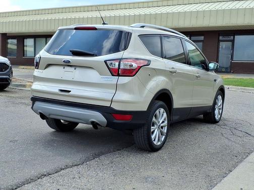 White Gold Metallic 2017 Ford Escape Titanium