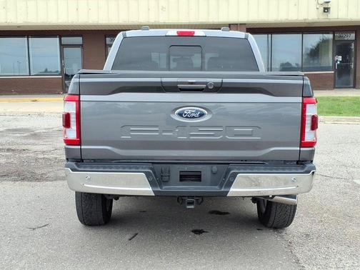 Carbonized Gray Metallic 2022 Ford F-150 Lariat