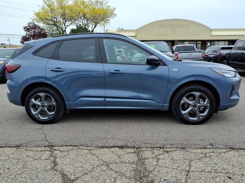 Vapor Blue Metallic 2024 Ford Escape ST-Line
