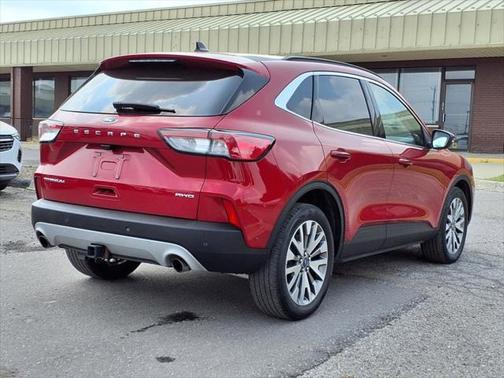 2020 Ford Escape Titanium