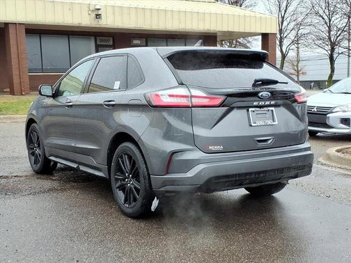Carbonized Gray Metallic 2024 Ford Edge ST Line