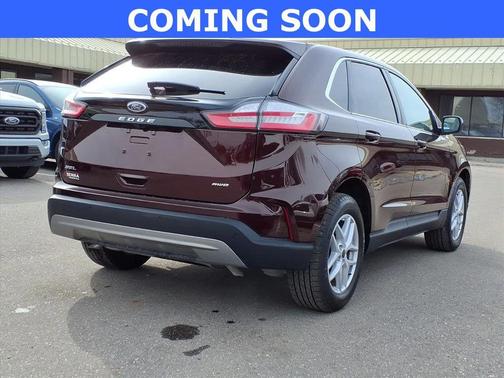 Burgundy Velvet Metallic Tinted Clearcoat 2023 Ford Edge SEL
