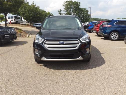 Photo 2 of 21 of 2019 Ford Escape SEL