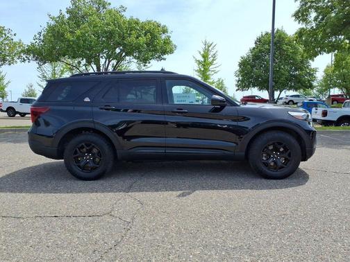 Agate Black Metallic 2024 Ford Explorer Timberline
