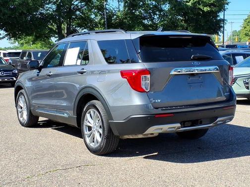 Carbonized Gray Metallic 2023 Ford Explorer XLT