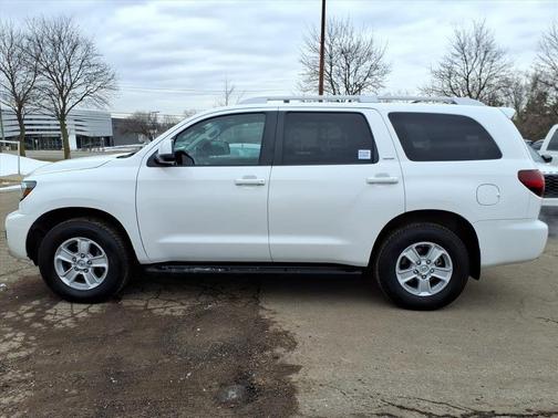 Super White 2021 Toyota Sequoia SR5