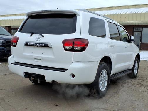 Super White 2021 Toyota Sequoia SR5