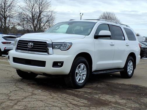 Super White 2021 Toyota Sequoia SR5
