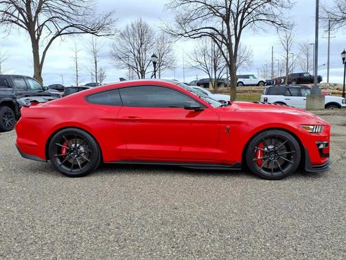 2021 Ford Shelby GT500 Base