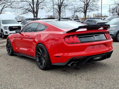 2021 Ford Shelby GT500 Base
