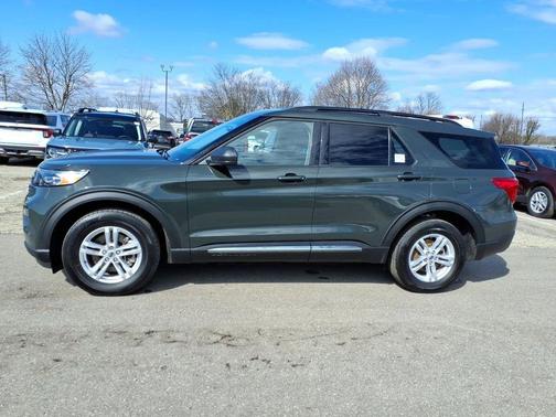 2024 Ford Explorer XLT