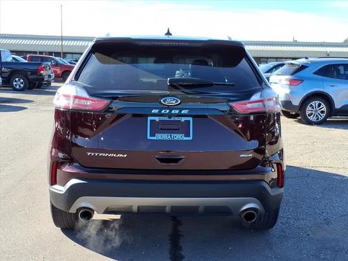 2023 Ford Edge Titanium