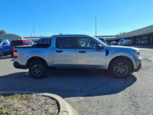 Iconic Silver Metallic 2022 Ford Maverick XLT