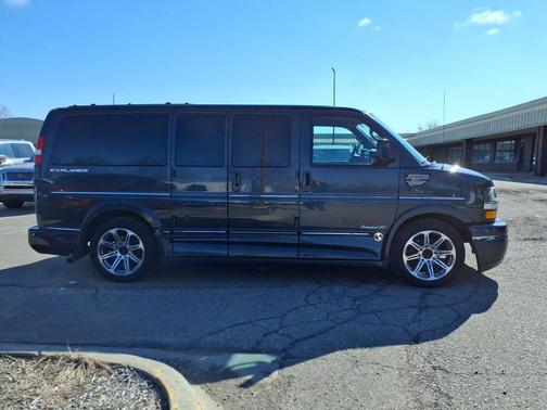 2017 Chevrolet Express 2500 Work Van