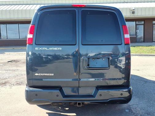 2017 Chevrolet Express 2500 Work Van