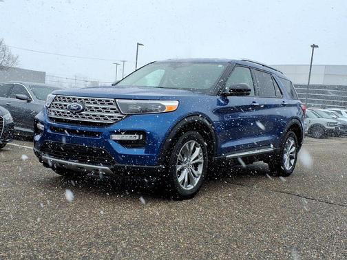 Atlas Blue Metallic 2022 Ford Explorer Limited