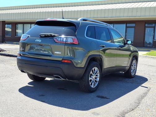 Olive Green Pearlcoat 2021 Jeep Cherokee Latitude Lux