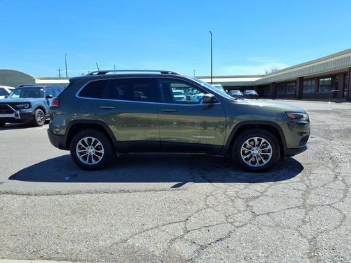 Olive Green Pearlcoat 2021 Jeep Cherokee Latitude Lux
