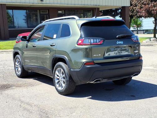 Olive Green Pearlcoat 2021 Jeep Cherokee Latitude Lux
