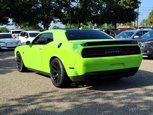 Sublime Pearl Coat 2015 Dodge Challenger SRT Hellcat