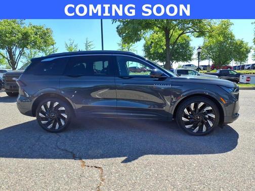 Chroma Caviar Dark Gray Metallic Clearcoat 2024 Lincoln Nautilus Black Label